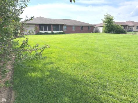 423 Alexander Drive Seymour IN 47274