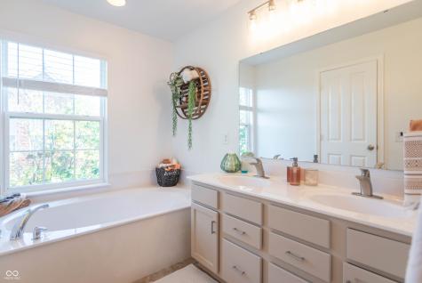 437 Sheets Drive Carmel IN 46032