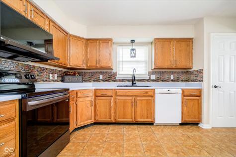 8527 Honeysuckle Way Indianapolis IN 46256