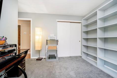 8527 Honeysuckle Way Indianapolis IN 46256
