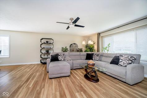 8527 Honeysuckle Way Indianapolis IN 46256