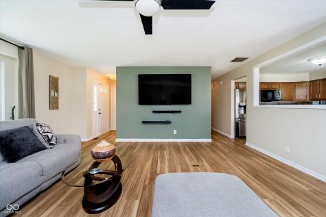 8527 Honeysuckle Way Indianapolis IN 46256