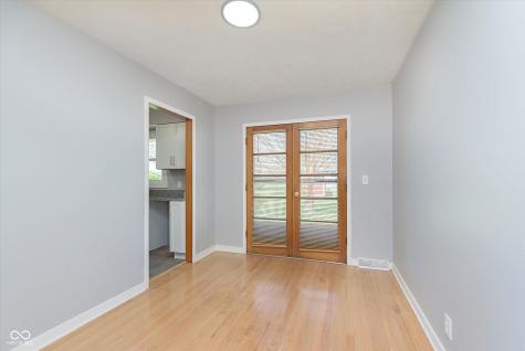 166 N Post Road Indianapolis IN 46219