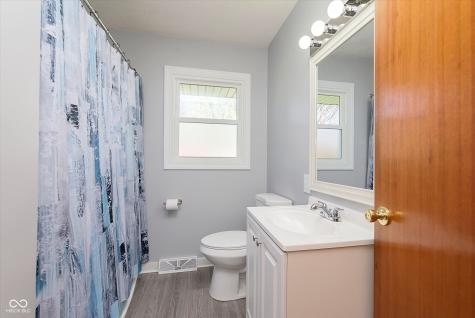 166 N Post Road Indianapolis IN 46219