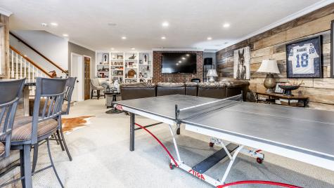 4637 Ellery Lane Indianapolis IN 46250