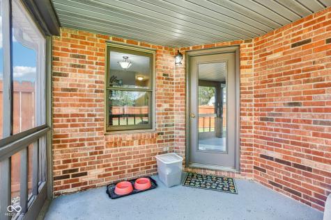 1440 Aaron Drive W Shelbyville IN 46176