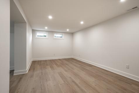 25 E 54th Street Indianapolis IN 46220