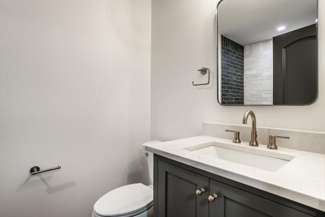 25 E 54th Street Indianapolis IN 46220