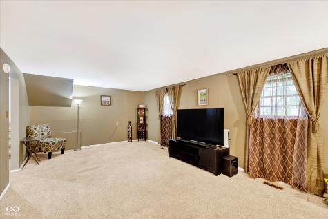 6044 W 29th Place Indianapolis IN 46224
