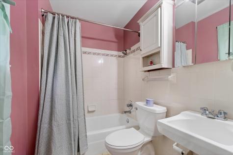 6044 W 29th Place Indianapolis IN 46224