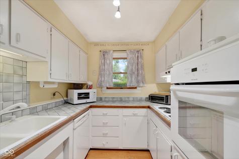 6044 W 29th Place Indianapolis IN 46224