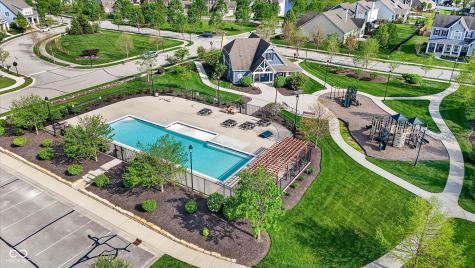 13714 Heatherfield Drive W Fishers IN 46038