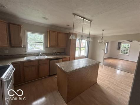 1640 Lawton Avenue Columbus IN 47201
