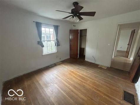 1640 Lawton Avenue Columbus IN 47201