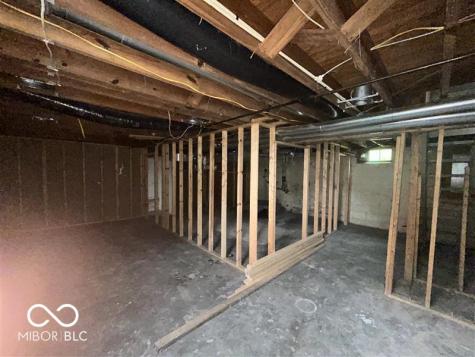 1640 Lawton Avenue Columbus IN 47201