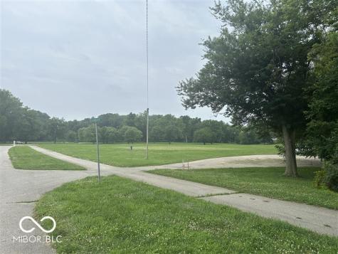 1640 Lawton Avenue Columbus IN 47201