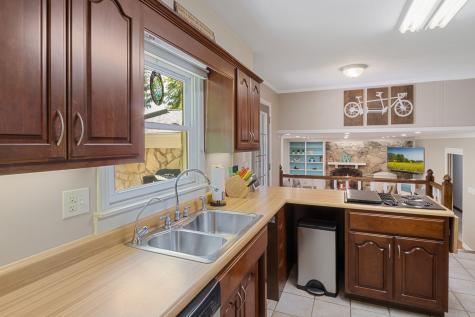 1715 Sturbridge Road Indianapolis IN 46260