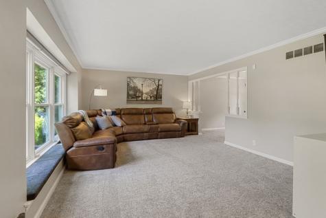 1715 Sturbridge Road Indianapolis IN 46260