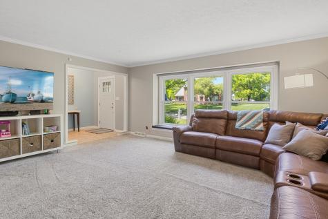 1715 Sturbridge Road Indianapolis IN 46260