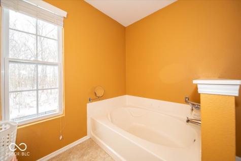 2940 Treehouse Pass Greenwood IN 46143