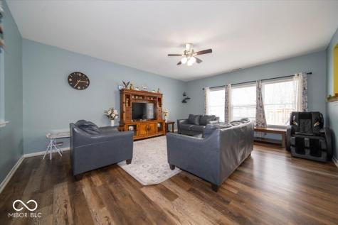 2940 Treehouse Pass Greenwood IN 46143