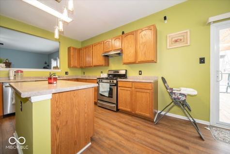 2940 Treehouse Pass Greenwood IN 46143