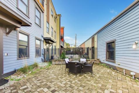 2449 N Delaware Street Indianapolis IN 46205