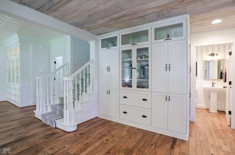 420 W Pine Street Zionsville IN 46077