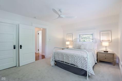420 W Pine Street Zionsville IN 46077