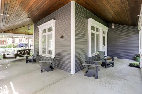 420 W Pine Street Zionsville IN 46077