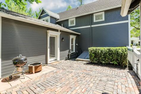 420 W Pine Street Zionsville IN 46077