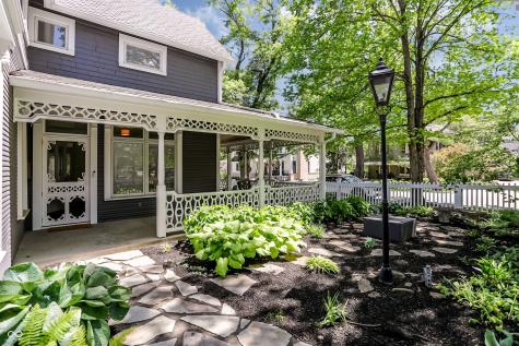 420 W Pine Street Zionsville IN 46077