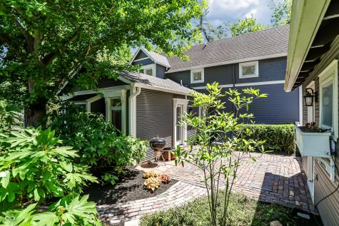 420 W Pine Street Zionsville IN 46077