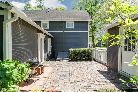 420 W Pine Street Zionsville IN 46077