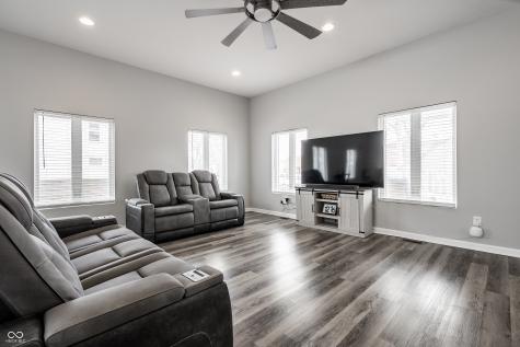 528 N Beville Avenue Indianapolis IN 46201