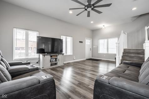 528 N Beville Avenue Indianapolis IN 46201