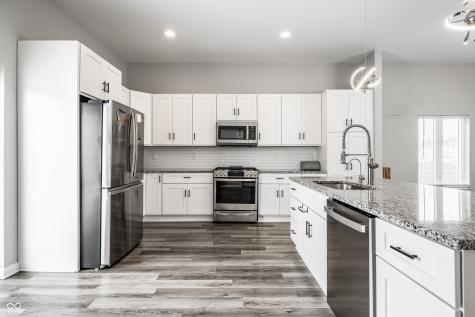 528 N Beville Avenue Indianapolis IN 46201