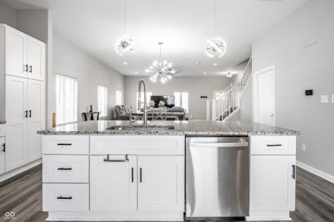 528 N Beville Avenue Indianapolis IN 46201