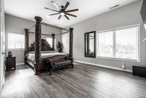 528 N Beville Avenue Indianapolis IN 46201