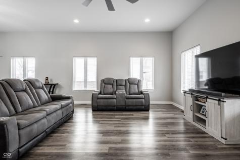 528 N Beville Avenue Indianapolis IN 46201
