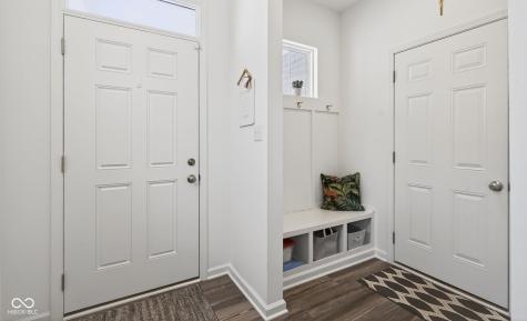 6040 Medina Spirit Drive Indianapolis IN 46237