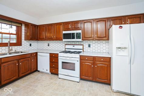196 Spring Meadow Lane Greenwood IN 46143
