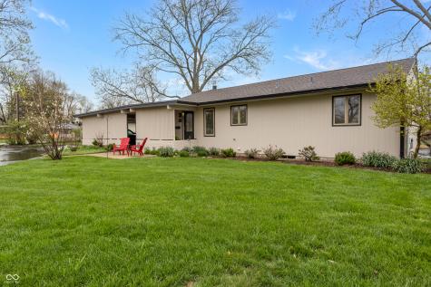 301 Flatrock Drive Columbus IN 47201