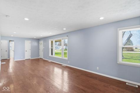 371 S Hendricks Drive Greenwood IN 46142