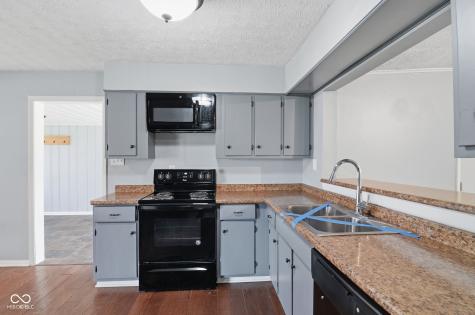 371 S Hendricks Drive Greenwood IN 46142