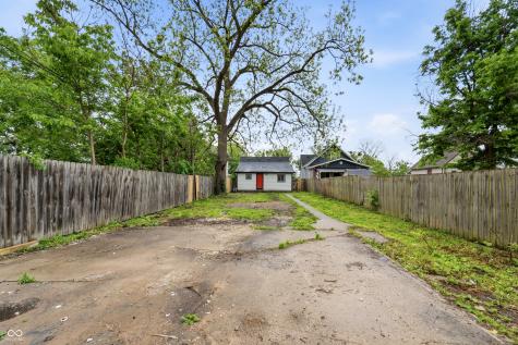 2718 Station Street Indianapolis IN 46218