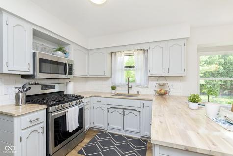 799 Winter Court Carmel IN 46032