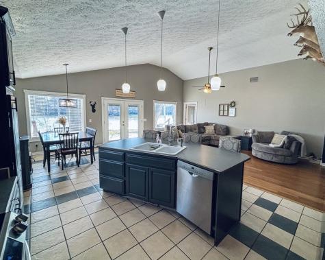 200 N Mohee Drive Hartford City IN 47348