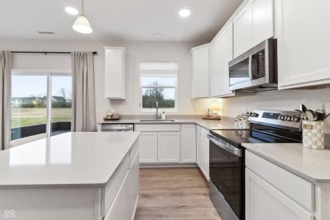 9959 Redwood Peak Lane Indianapolis IN 46259