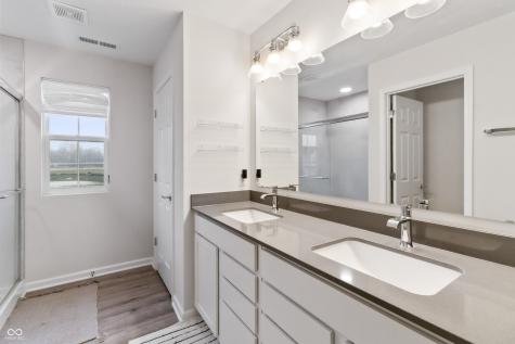 9959 Redwood Peak Lane Indianapolis IN 46259